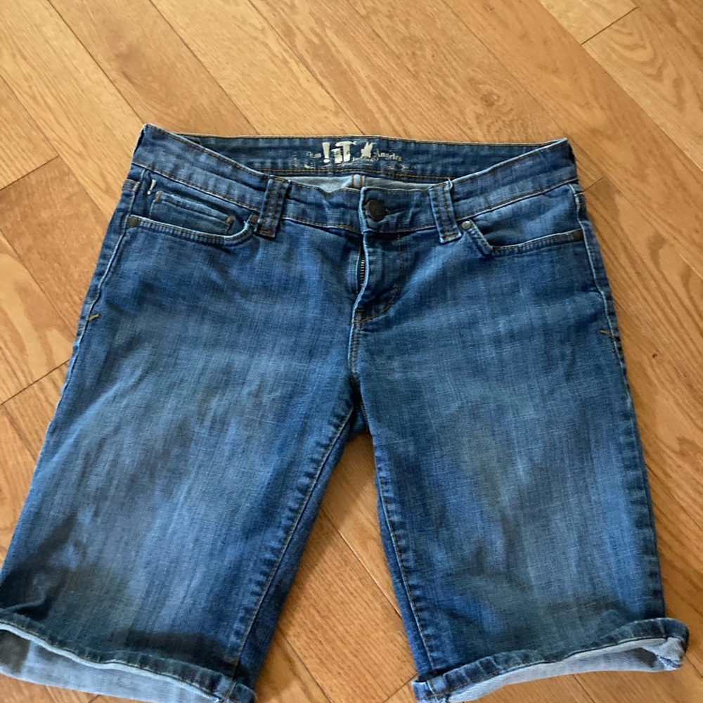 !It Women's Blue Denim Shorts